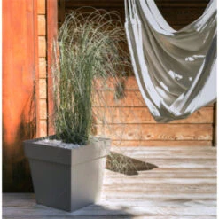 EDA Bloempot Toscane - Vierkant - Taupe - Kunststof - L32xH32 Cm -Exporteren Tuin & Thuis Decor Winkel 639b2d46e5084a97a2f248bf7a62cb36