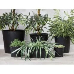 Beliani Plantenbak Voor Buiten BALZO - Zwart Synthetisch Materiaal -Exporteren Tuin & Thuis Decor Winkel 8bb89072f297468bb9e07a38e43a73e5